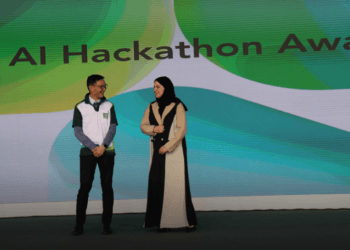 (left to right) Dr. Jack Lau and Eman Al-Obaidi